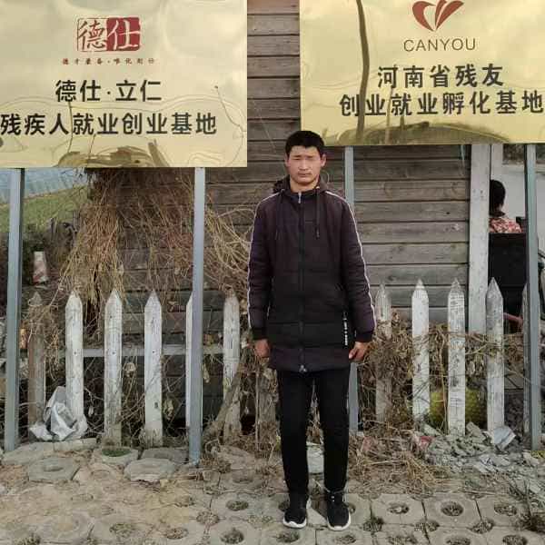 河南25岁单身帅哥真诚找对象-香港征婚相亲网