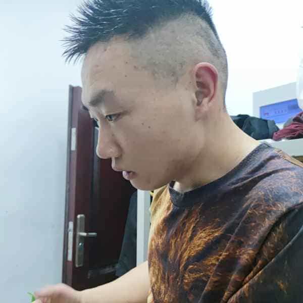 四川28岁单身帅哥真诚找对象-香港征婚相亲网