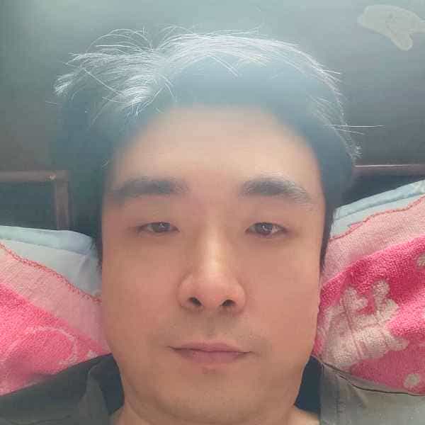 河南42岁单身帅哥真诚找对象-香港征婚相亲网