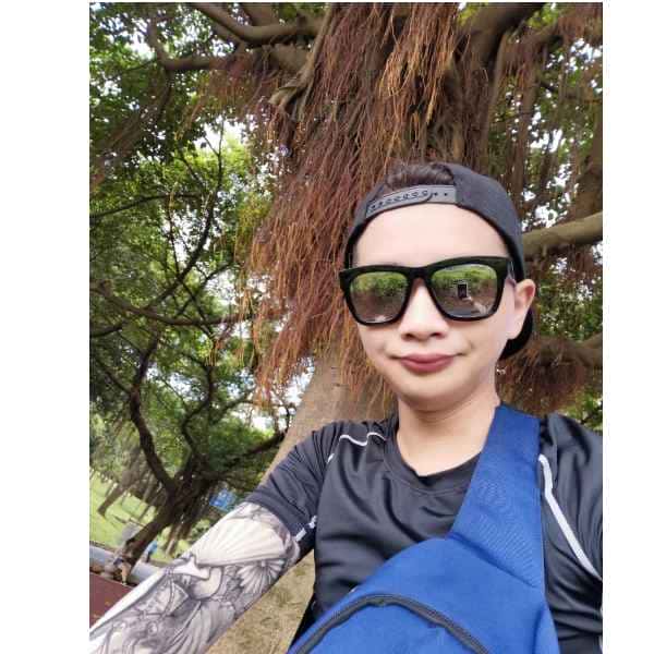湖北35岁单身帅哥真诚找对象-香港征婚相亲网