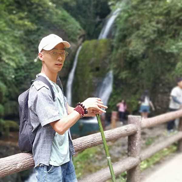 四川28岁单身帅哥真诚找对象-香港征婚相亲网