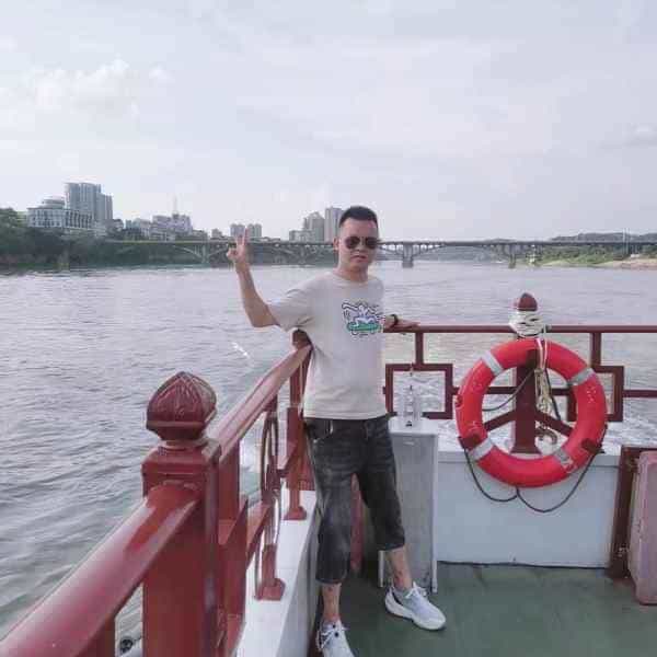 四川27岁单身帅哥真诚找对象-香港征婚相亲网