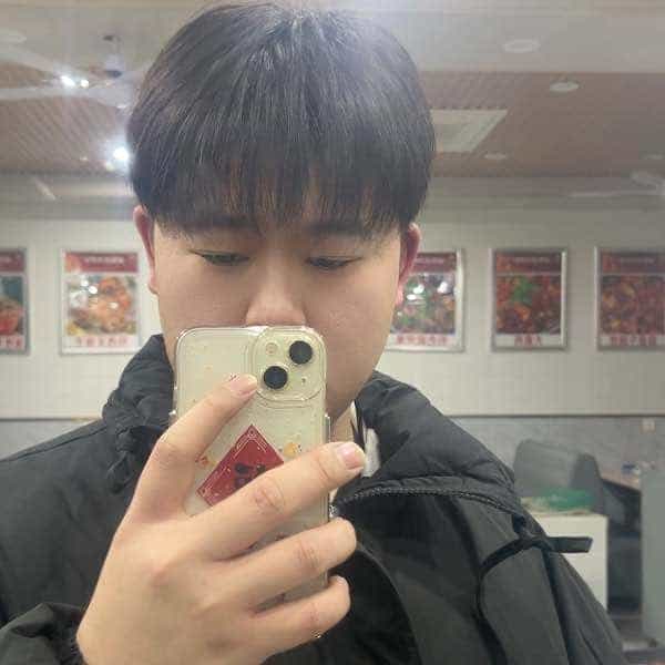 江西23岁单身帅哥真诚找对象-香港征婚相亲网