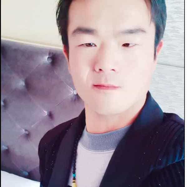 青海30岁单身帅哥真诚找对象-香港征婚相亲网