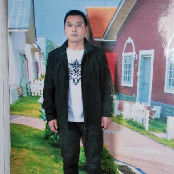四川35岁单身帅哥真诚找对象-香港征婚相亲网