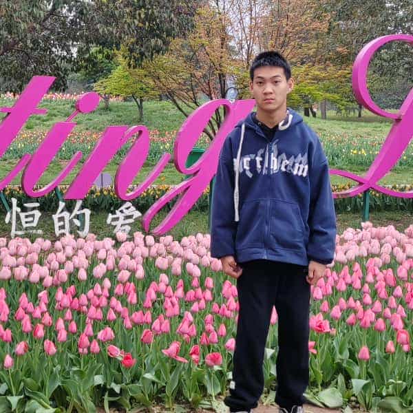河南18岁单身帅哥真诚找对象-香港征婚相亲网