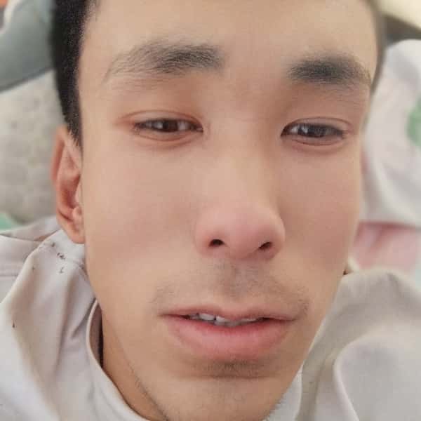 山东21岁单身帅哥真诚找对象-香港征婚相亲网
